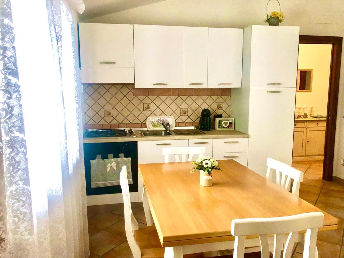 Presso La Maison De Gioel Usufruirai Di Un Appartamento Indipendente Dotato Di Uso Cucina E Lavatrice Arredato In Maniera Funzionale Situato In Ottima Posizione Vicino A Supermercati Caffetterie Pasticcerie Bar Pizzerie E Tanti Altri Servizi Olbia Exteriér fotografie